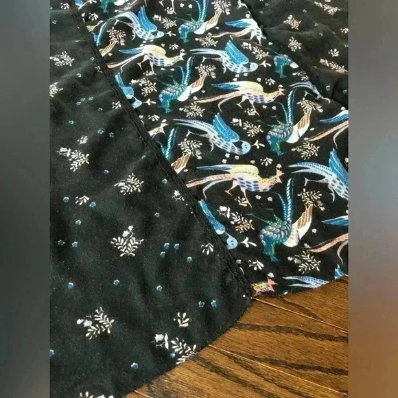 American Eagle Vintage Infinity Scarf w/ Peacock Design - Picture 5 of 10